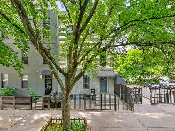 101 Eagle St #3FAMILY, Brooklyn, NY 11222