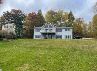4546 Wonderland Rd, Hale, MI 48739