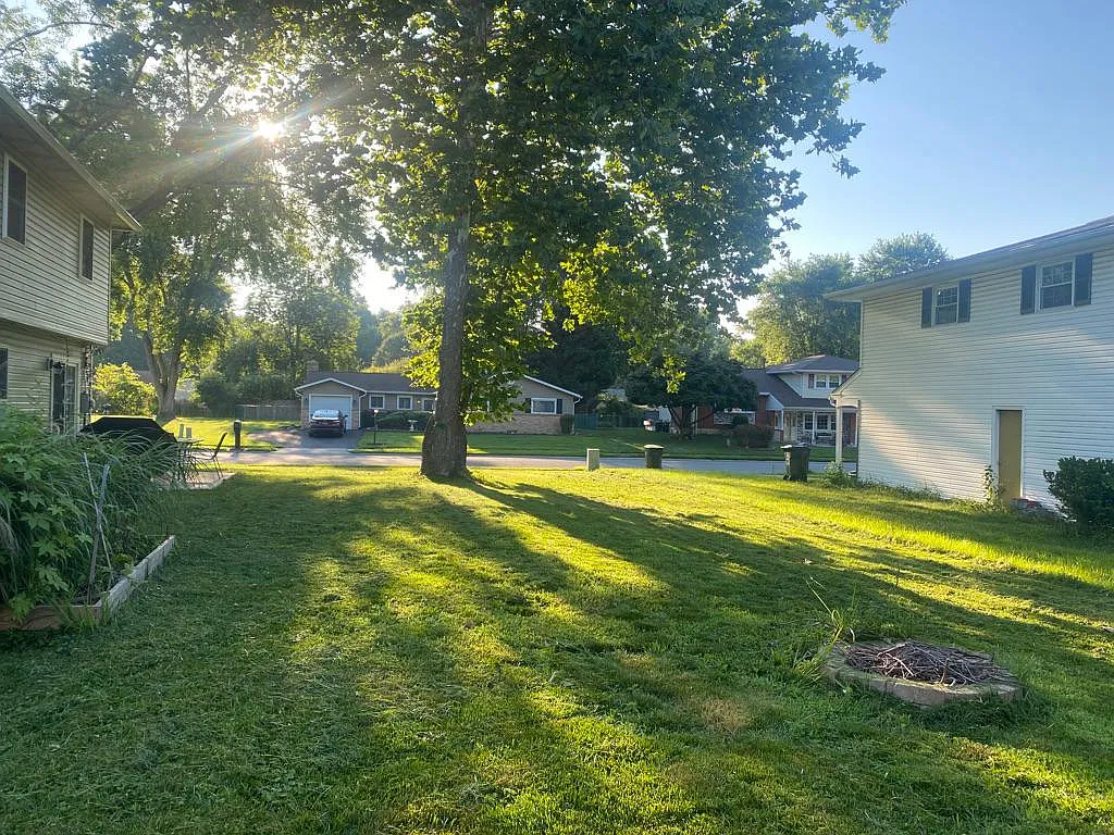4 bed, 1800 sqft, $3,200 — Photo 4