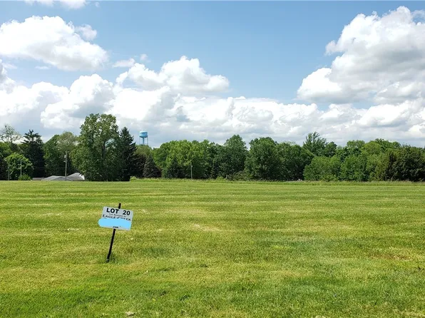 8405 Eagle Creek Dr, Garrettsville, OH 44231