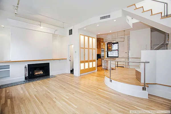 Sold by Bond New York | media 26