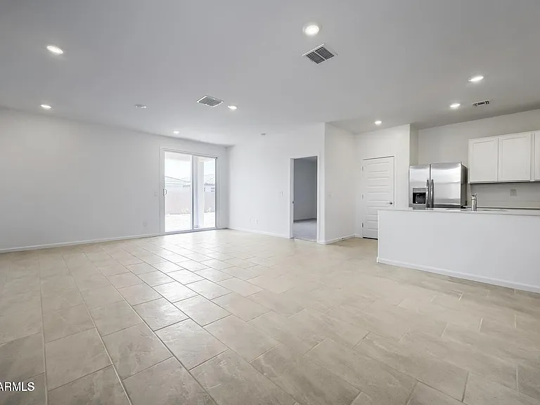 4587 E Kenneth Ln — Photo 3