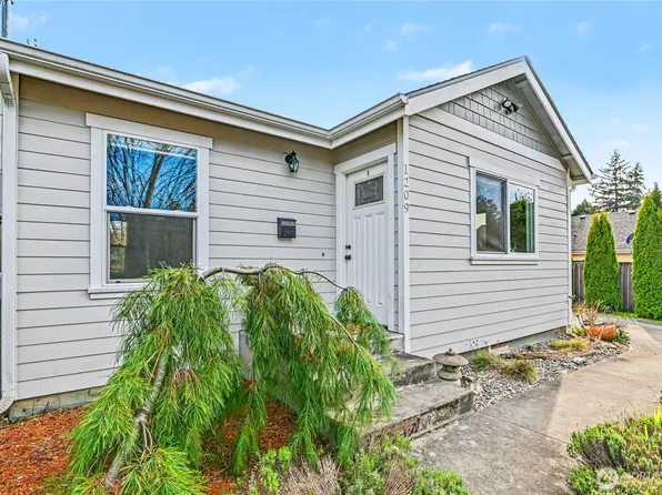 1209 9th Avenue SE, Olympia, WA 98501