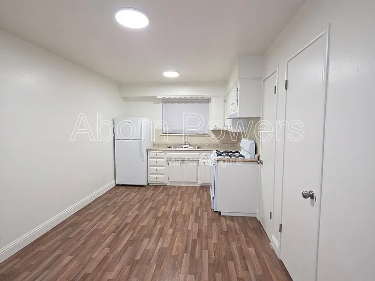 1215 Williams Way #4 — Photo 4