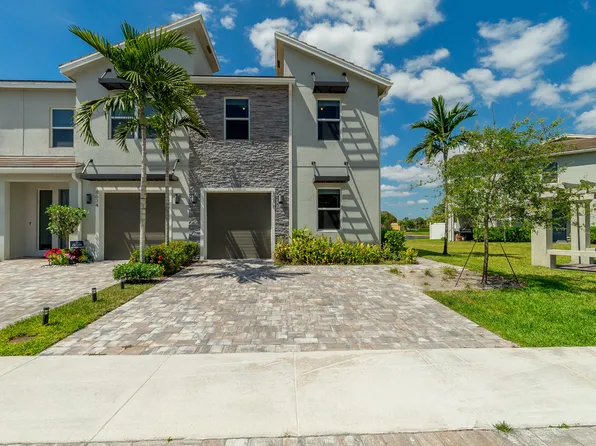 8618 Via Mar Rosso, Lake Worth, FL 33467