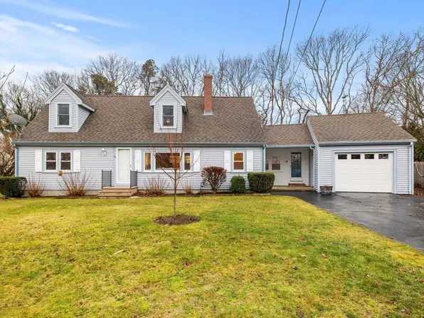 33 Mooring Lane, Dennis, MA 02638