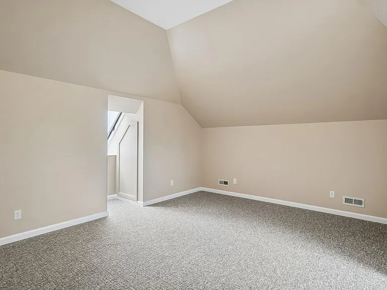 1819 Brookview Dr — Photo 52