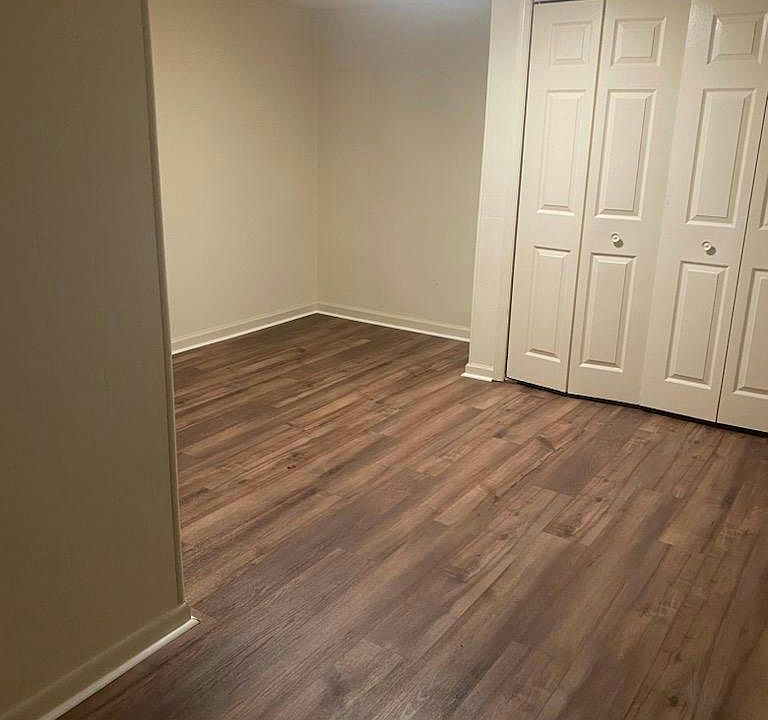 2nd image of 47 W Maple St