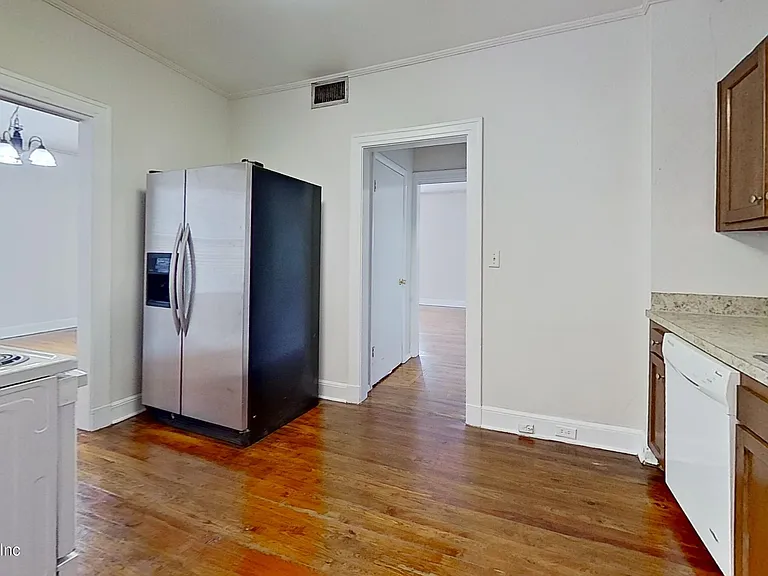 1651 Flagler Ave — Photo 10