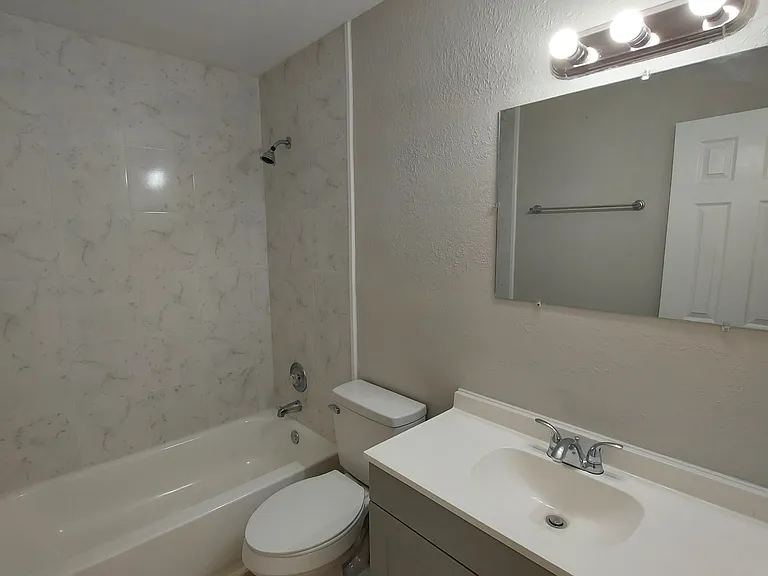 16860 Juanita Ave #B — Photo 9