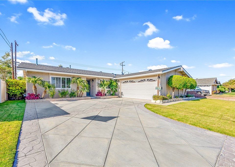 1st image of 6615 Acacia Ave