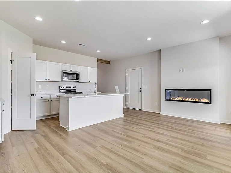 5069 N Vassar St — Photo 3