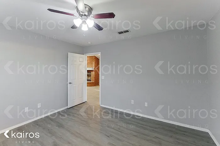 3807 S Williams St — Photo 13