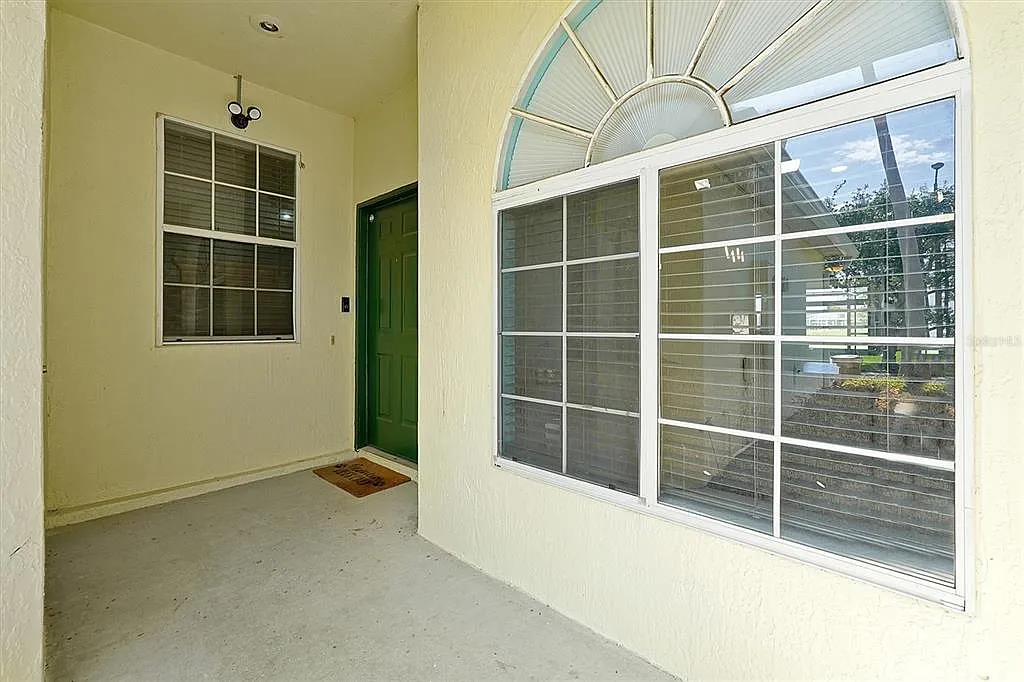 2 bed, 2.0 bath, 1417 sqft, $2,400 — Photo 4