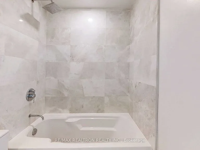 5 Soudan Ave #1628 — Photo 24