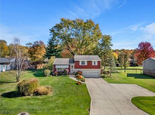 8199 Wright Rd, Broadview Heights, OH 44147