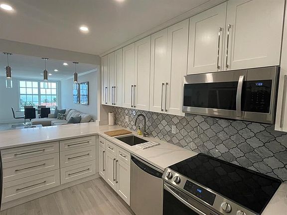 3rd image of 3475 S Ocean Blvd #6040