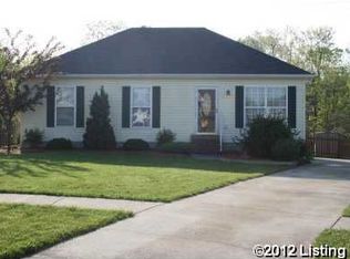 1613 Boxwood Ridge Ct, Simpsonville, KY 40067