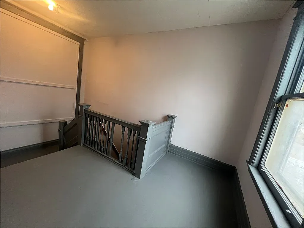 Building Photo - 445 Flint St