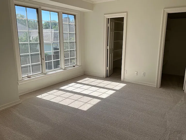 7022 Deloache Ave — Photo 13