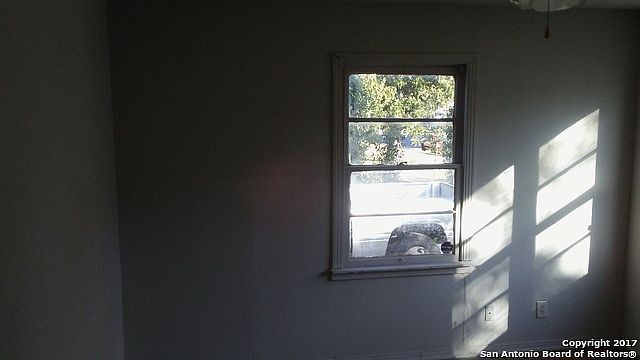 2nd image of 213 Elmo Ave
