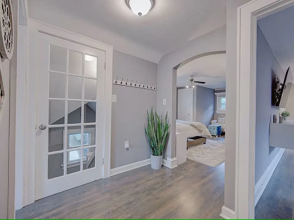 1301 E Oklahoma Ave #2