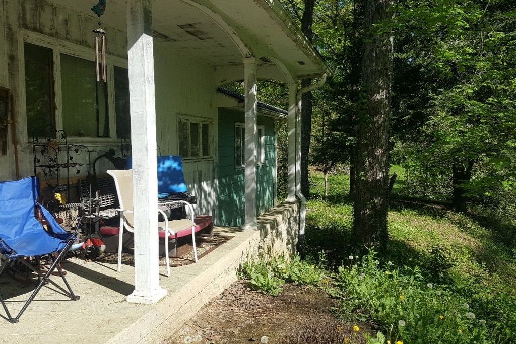 184 Dallas Ave - Property Image