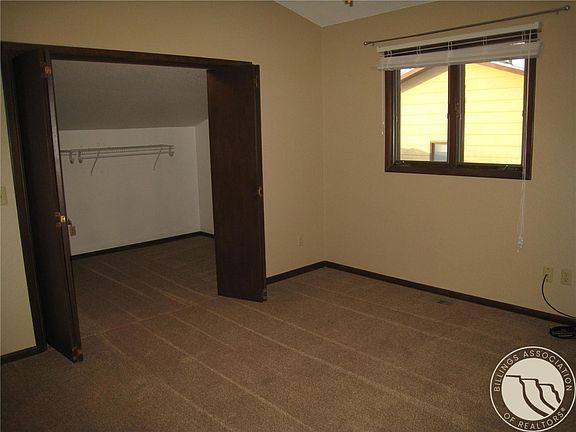 5th image of 2031-2033 Meadowood St