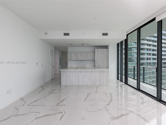 5th image of 481 NE 31st St #3307