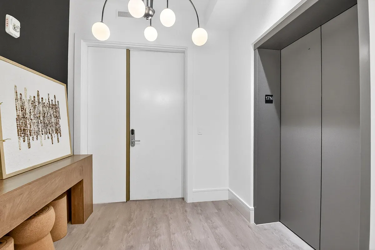 Building Photo - 220 Lake Shore Dr #1708