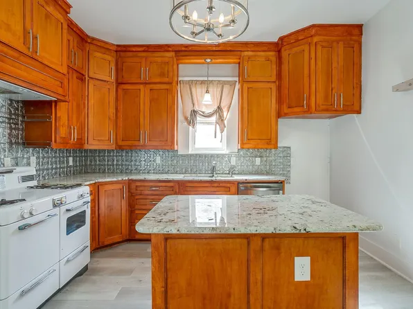 1014 W Arlington Ave, Fort Worth, TX 76110