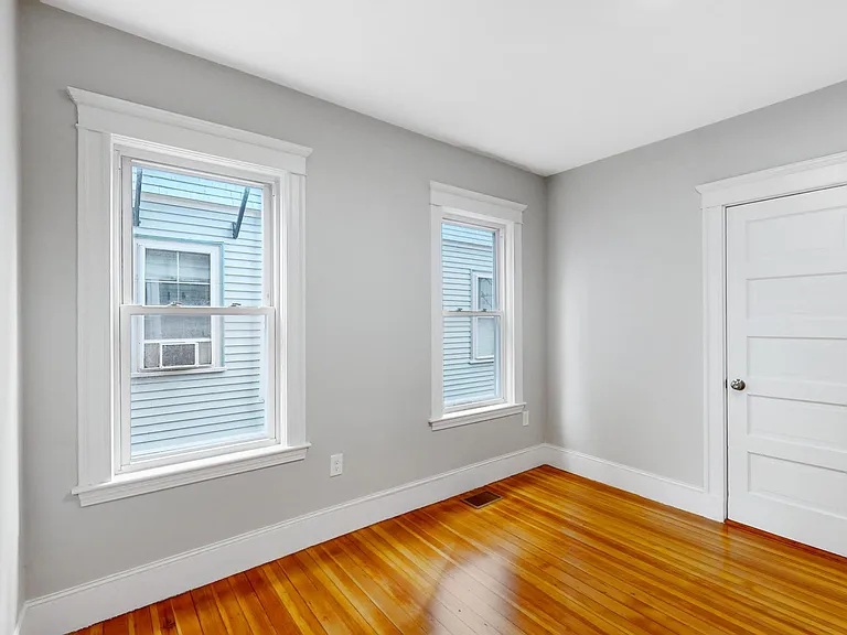 8 Brastow Ave #3L — Photo 10