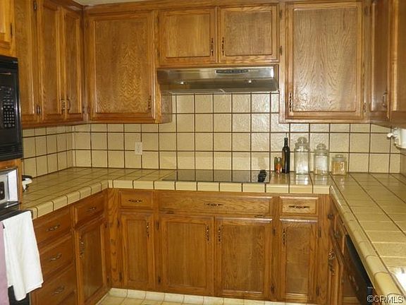 4th image of 2397 Crestview Dr