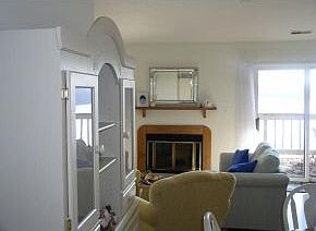 4th image of 2030 E Waters Edge Dr