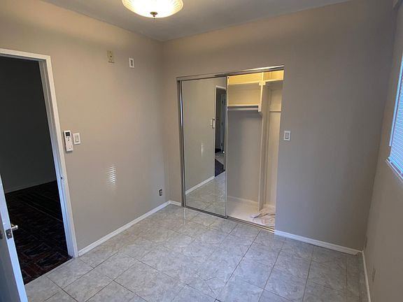 4th image of 8152 White Oak Ave #B