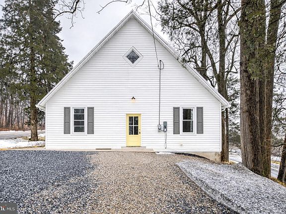 2nd image of 206 Moulstown Rd