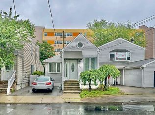 760 6th St, Secaucus, NJ 07094