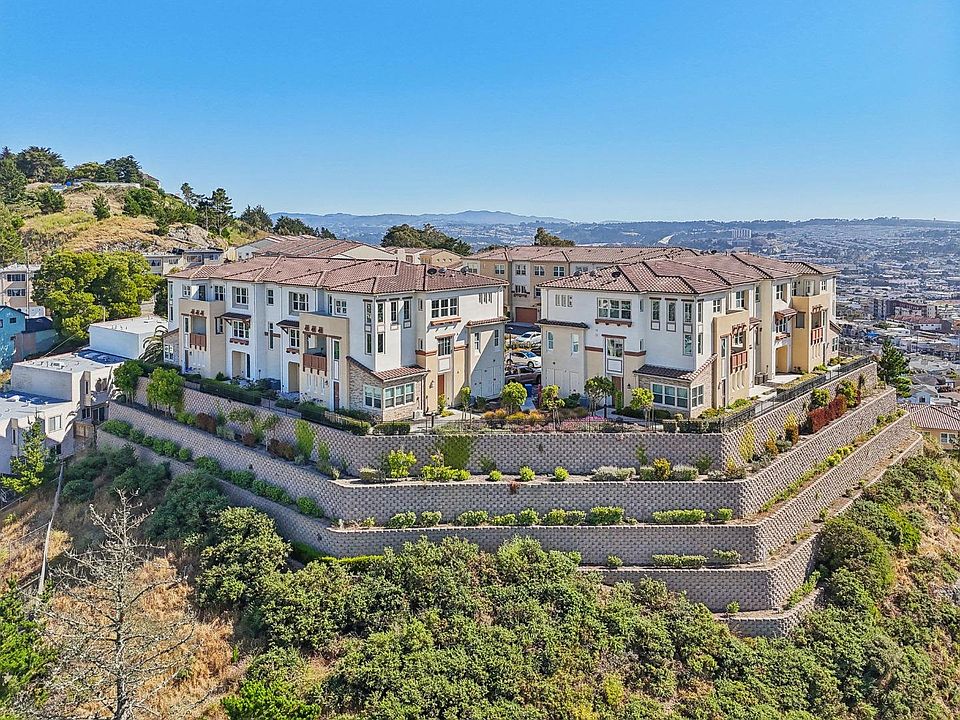1st image of 4001 Ocean View Ct Unit C