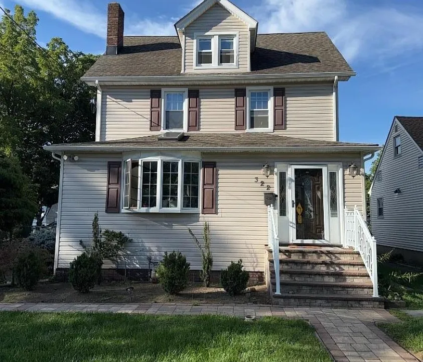 322 Hunter Ave