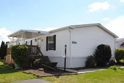 204 Saddleford Ct N photo 1