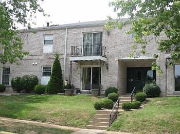 1st image of 4347 Chateau De Ville Dr APT D