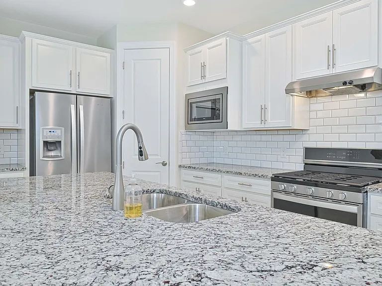 10530 Otter Key Ln — Photo 9