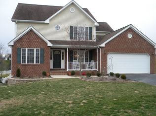 102 Windsor Dr, Fishersville, VA 22939