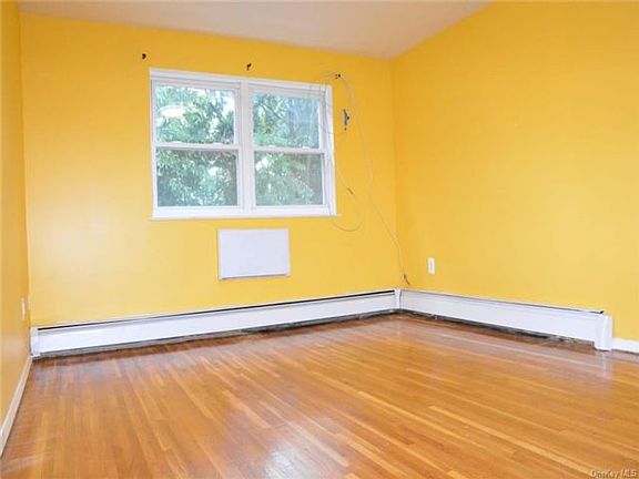 3rd image of 3644 Harper Ave