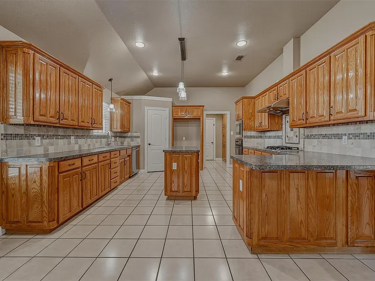 1801 Callender Hill Rd — Photo 7