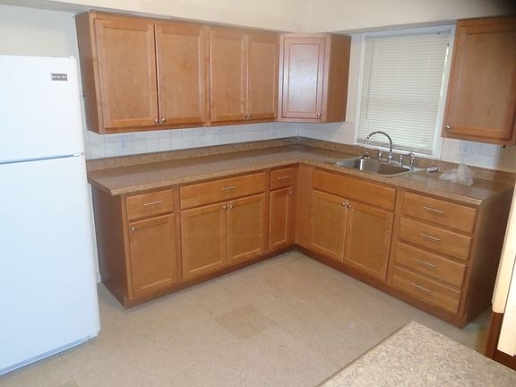4th image of 523 Coppinger Dr