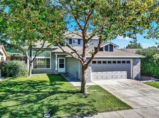 1120 Ruby Dr, Vacaville, CA 95687