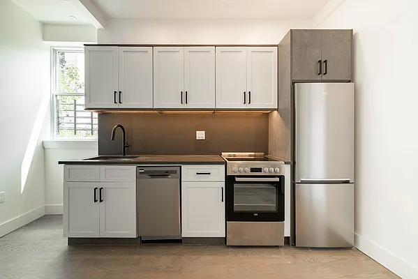 Rented by Twin Group | media 14