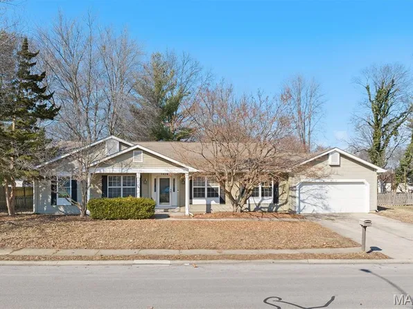 1018 Timber Creek Ln, O'Fallon, IL 62269