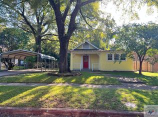 2404 Pecan St, Texarkana, AR 71854